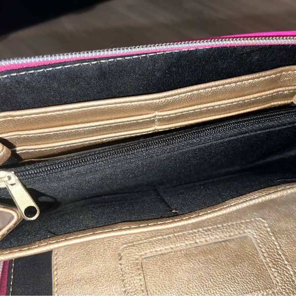 Betsey Johnson Pink Wristlet Wallet - Picture 7 of 7